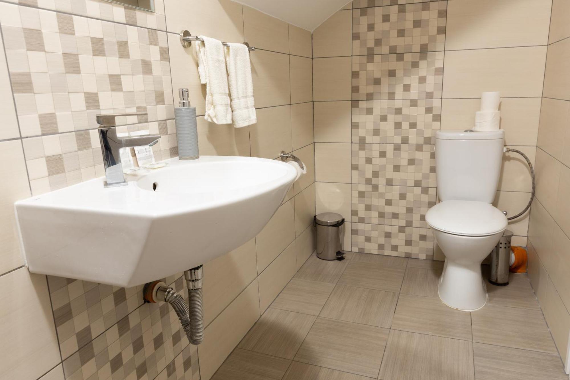 La Piazza Hotel シュメン エクステリア 写真
